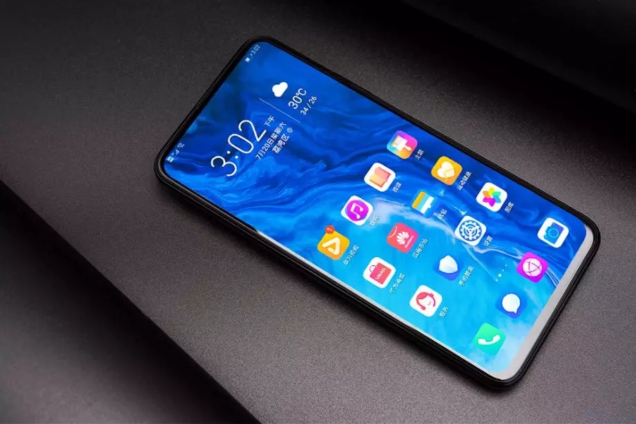 华为新机的摄像头竟然是“塑料”做的