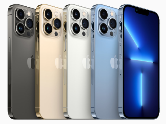 “十三香”用废塑料做天线、不加塑封膜，为了环保，iPhone 13真